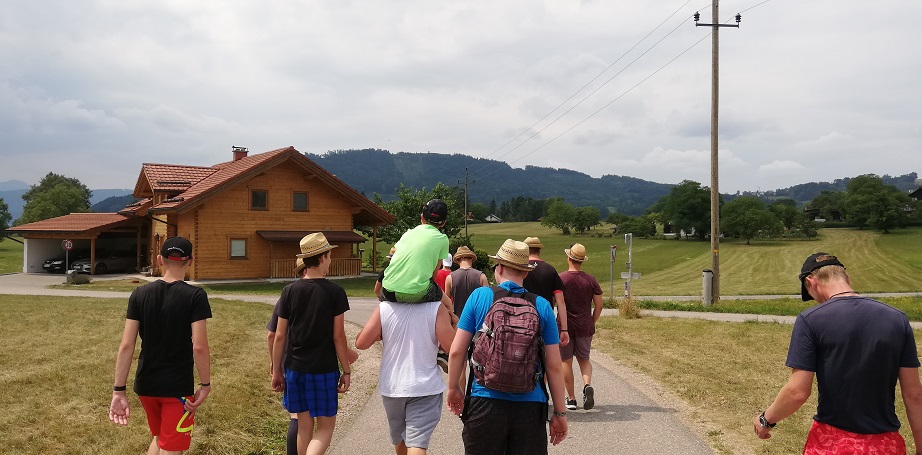 Jugendzeltlager 2019 - Wanderung zum Attersee