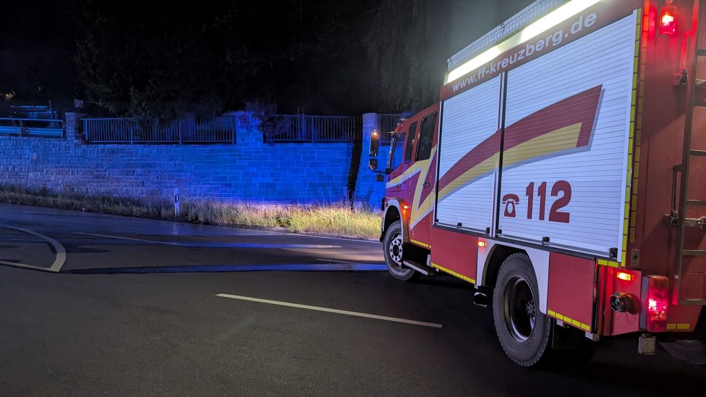 FF Kreuzberg - Brand PKW - B12 - 20.08.2025 - Unser LF10