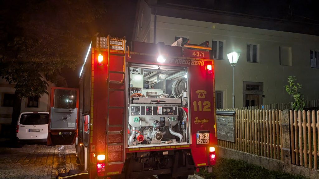 FF Kreuzberg - Übung Leistungsspange und Bäume wässern - Unser LF10