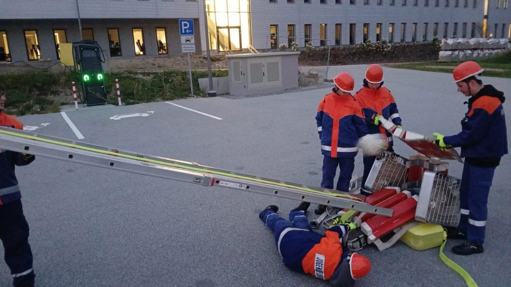 FF Kreuzberg - Kreative Kugelbahn - Gerätekunde - Voller Einsatz