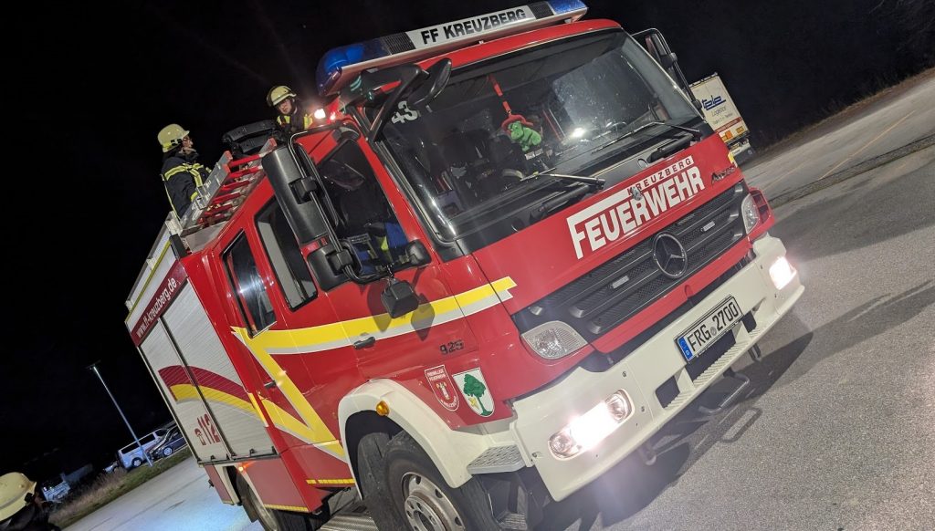 FF Kreuzberg - Hauptübung - Prüfung von Geräten - Unser LF10