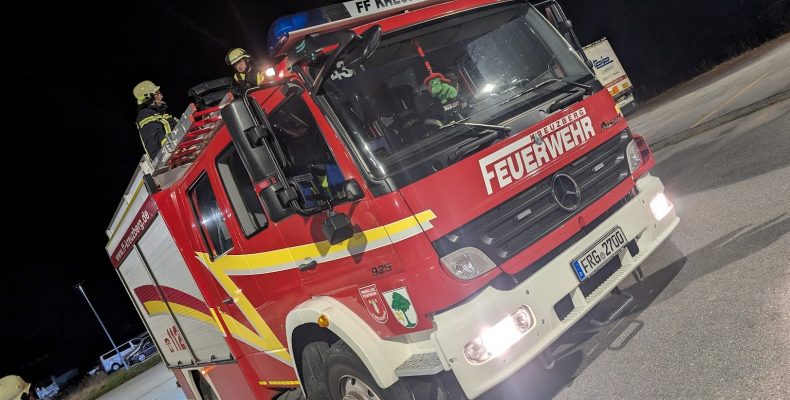 FF Kreuzberg - Hauptübung - Prüfung von Geräten - Unser LF10