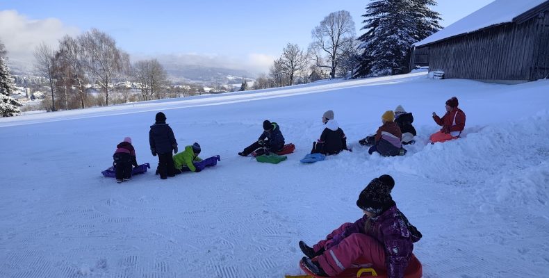 FF Kreuzberg - Kinder - Rodel-Nachmittag 2026 - In den Startlöchern