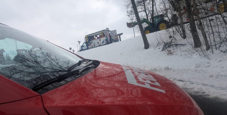 FF Kreuzberg - Verkehrslenkung Faschingsumzug Freyung 2026 - Blick auf den Umzug