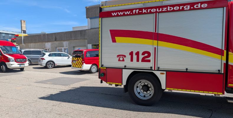 FF Kreuzberg - Brand Industriegebäude 30.04.2026 - Im Einsatz