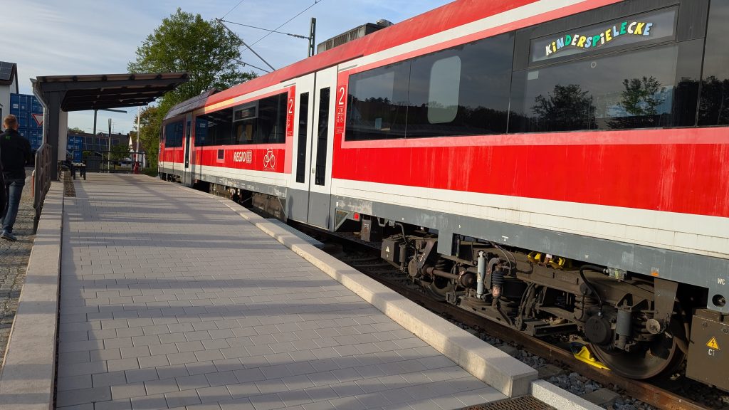 FF Kreuzberg - Leiter einer Feuerwehr - SFS Regensburg - Übungsgelände - Zug