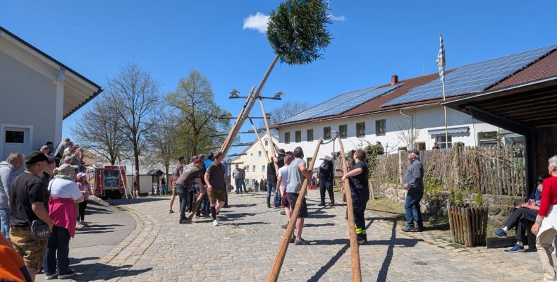 FF Kreuzberg - Maibaum 2026 - DSKB Kreuzberg - Es beginnt