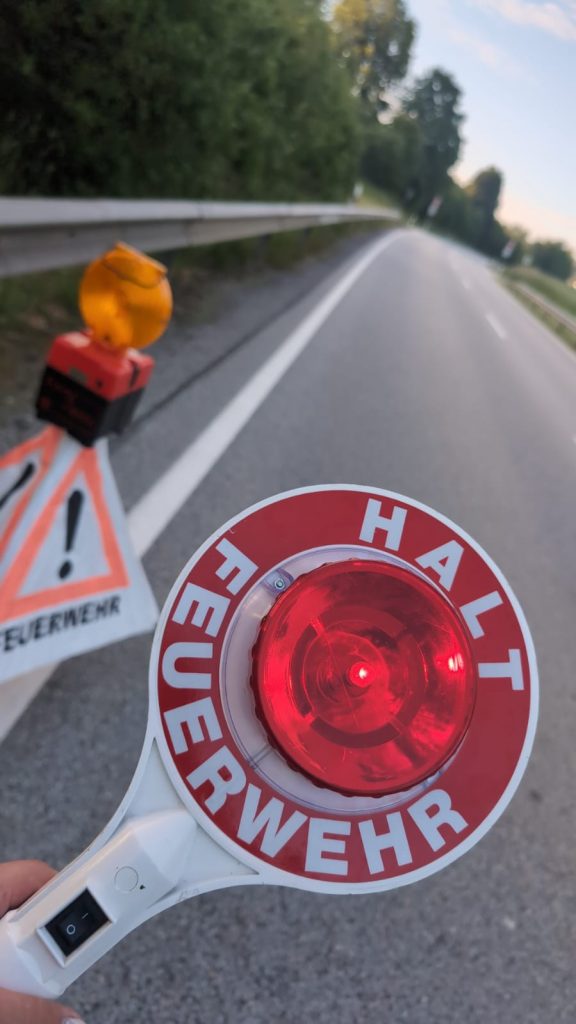 FF Kreuzberg - Personensuche Rotbach - 20.06.2026 - Winkerkelle
