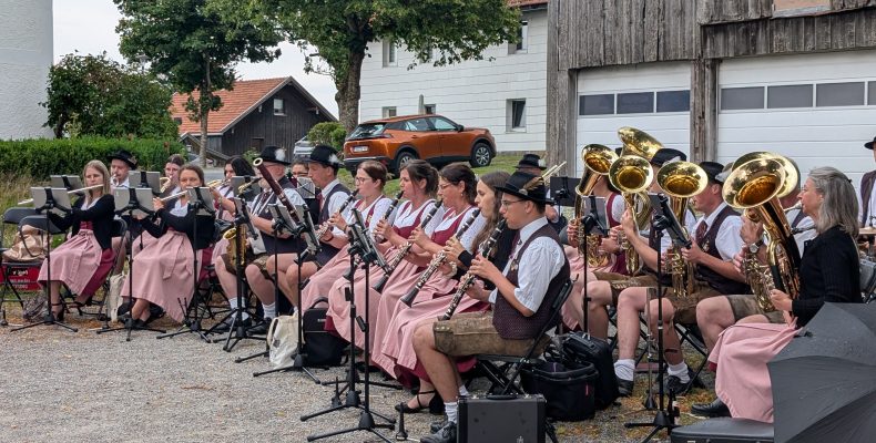 FF Kreuzberg - Bairisch-böhmisch unter Linden - Blaskapelle Grainet