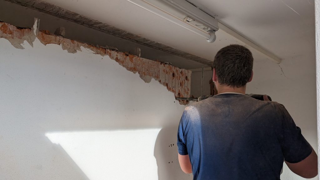 FF Kreuzberg - Erste Arbeiten am Gerätehaus 29.06.2026 - Abriss