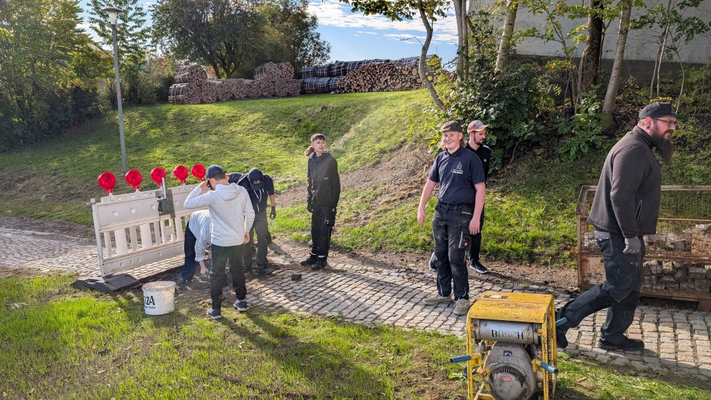 FF Kreuzberg - Erste Arbeiten am Gerätehaus 29.06.2026 - Hilfe der Jugend