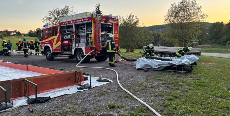 FF Kreuzberg - Gemeinschaftsübung Winkelbrunn - Fußball - Wasserversorgung