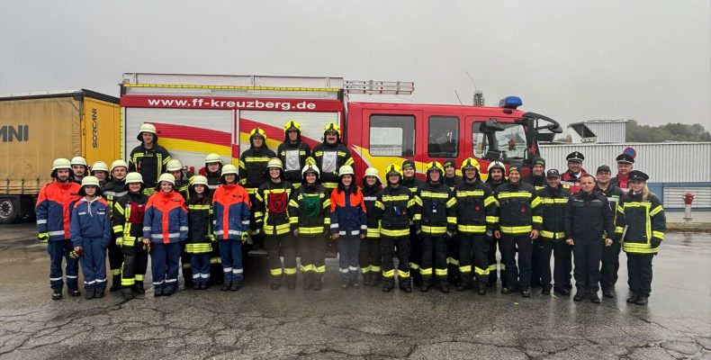FF Kreuzberg - Leistungsabzeichen 2026 - Gruppenbild nach der Abnahme